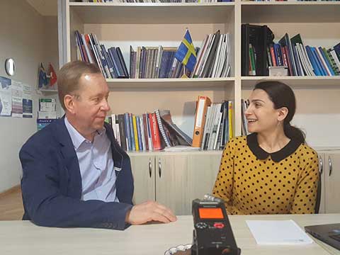 02/06/18 ინტერვიუ მაიკლ რობერტსთან