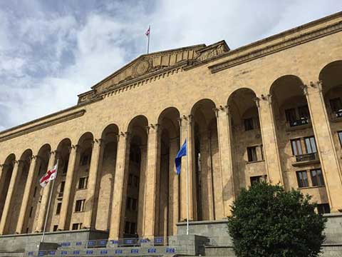 დემოკრატიული ინსტიტუტები